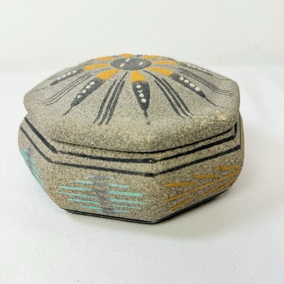 Navajo Sand Painting Octagonal Sun Painting Trinket/ Jewelry Box - Picture 2 of 7